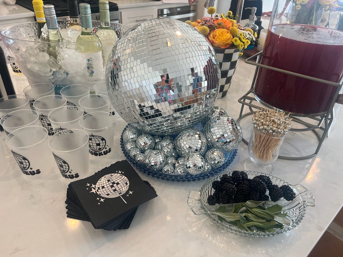 The Party Sets Birthday decor
