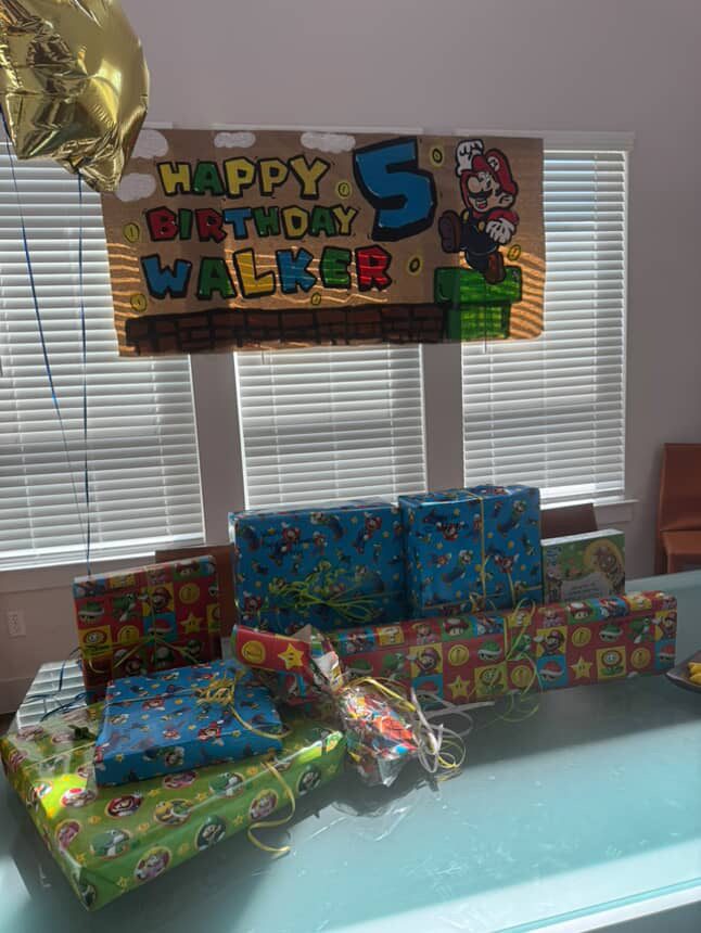 Kids birthday party sets